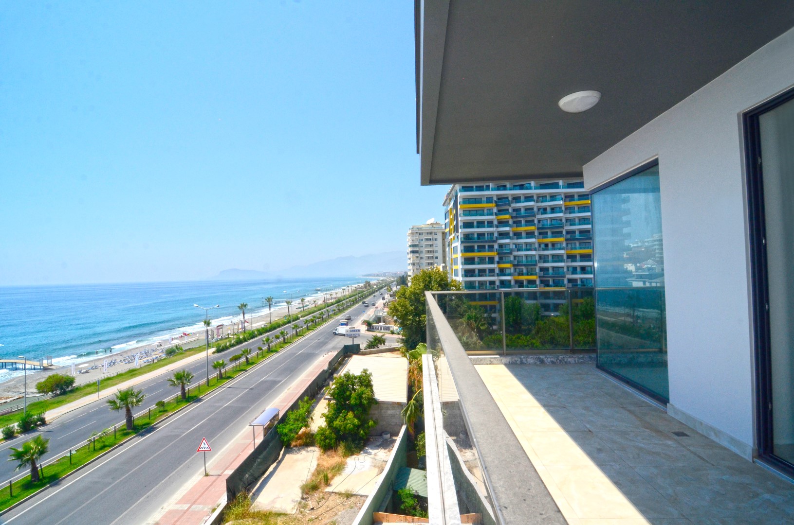 Apartments 2+1 on the first coastline in Mahmutlar! 95 sq. m. фото 10