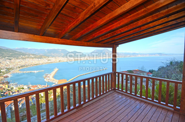 Эксклюзивный особняк 3+2 на территории крепости Алании, 350 м2. фото 1