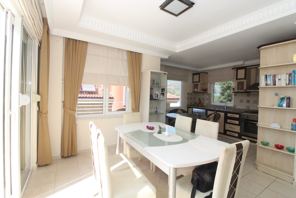 Меблированная вилла 4+1 в окружении природы 260 м2. Каргыджак, Алания. фото 7