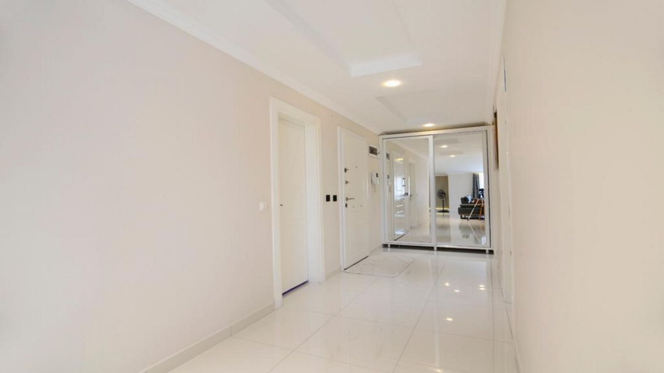 Просторная трехкомнатная квартира в комплексе на первой береговой линии в районе Кестель, 135м.кв фото 9