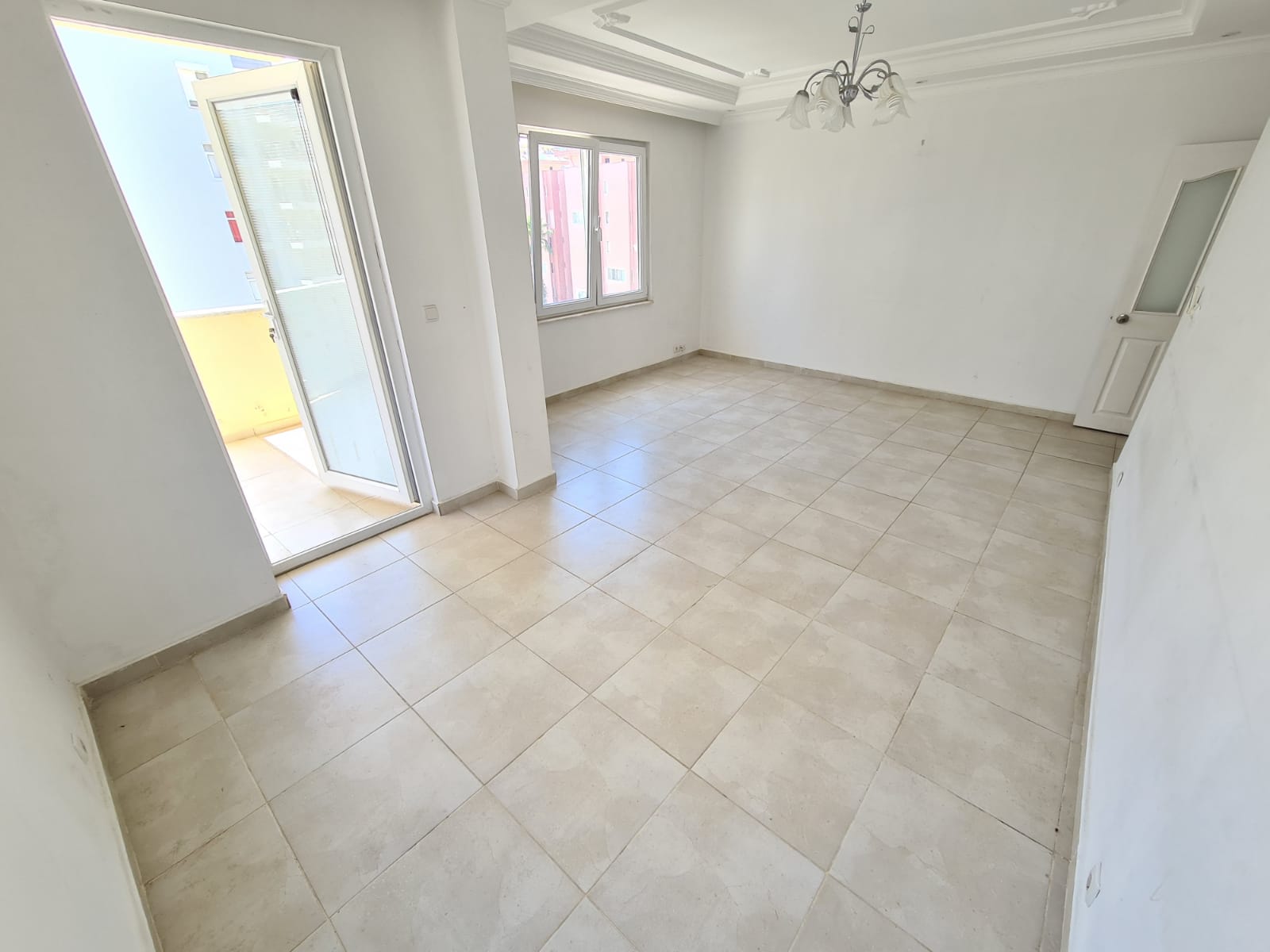 Квартира 2+1 в трёх минутах от моря в Махмутларе, 115 м2. фото 2