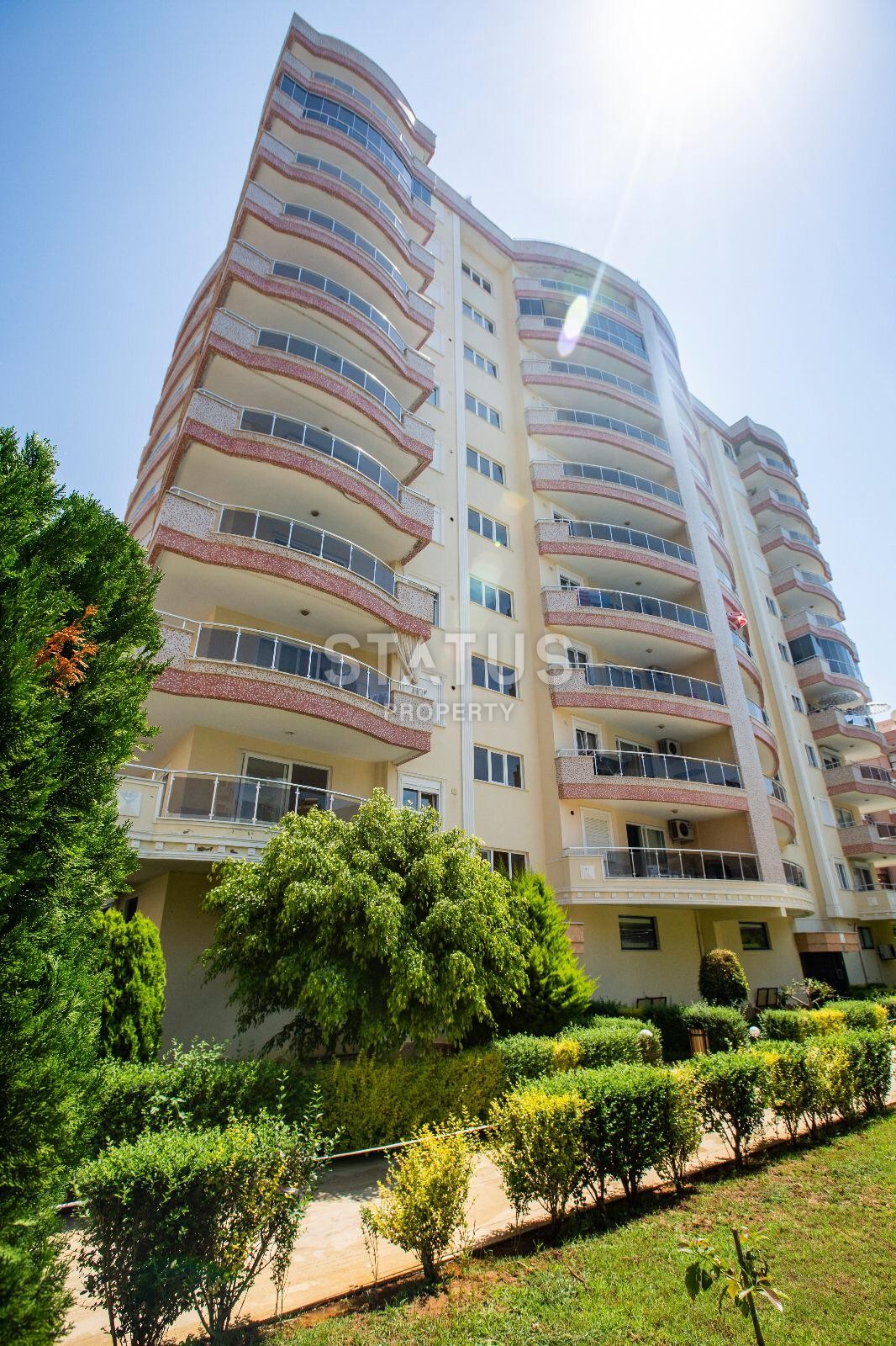 Большая трехкомнатная квартира в 100 м от побережья района Махмутлар, 130 кв.м. фото 3