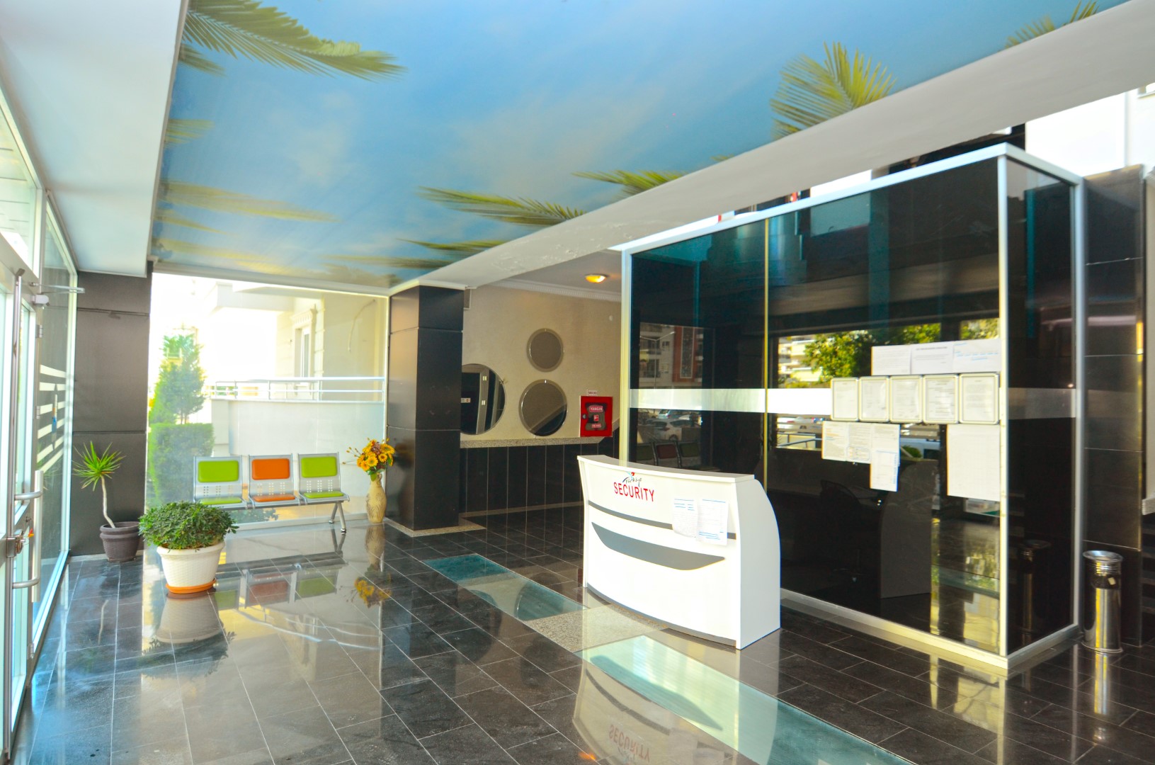 Квартира 2+1 и пентхаус 4+1 с видом на море и крепость в Махмутларе. фото 6