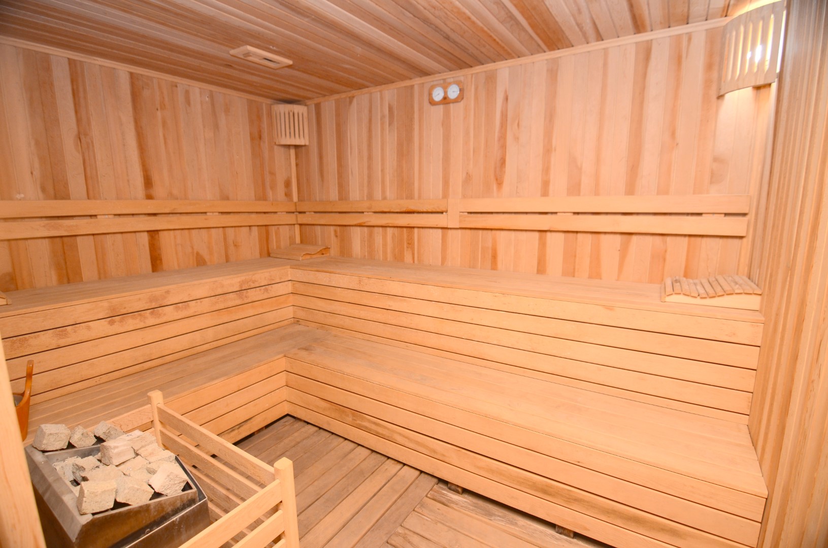 Квартира 2+1 и пентхаус 4+1 с видом на море и крепость в Махмутларе. фото 8