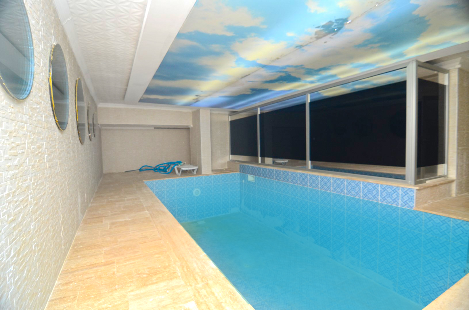 Квартира 2+1 и пентхаус 4+1 с видом на море и крепость в Махмутларе. фото 11