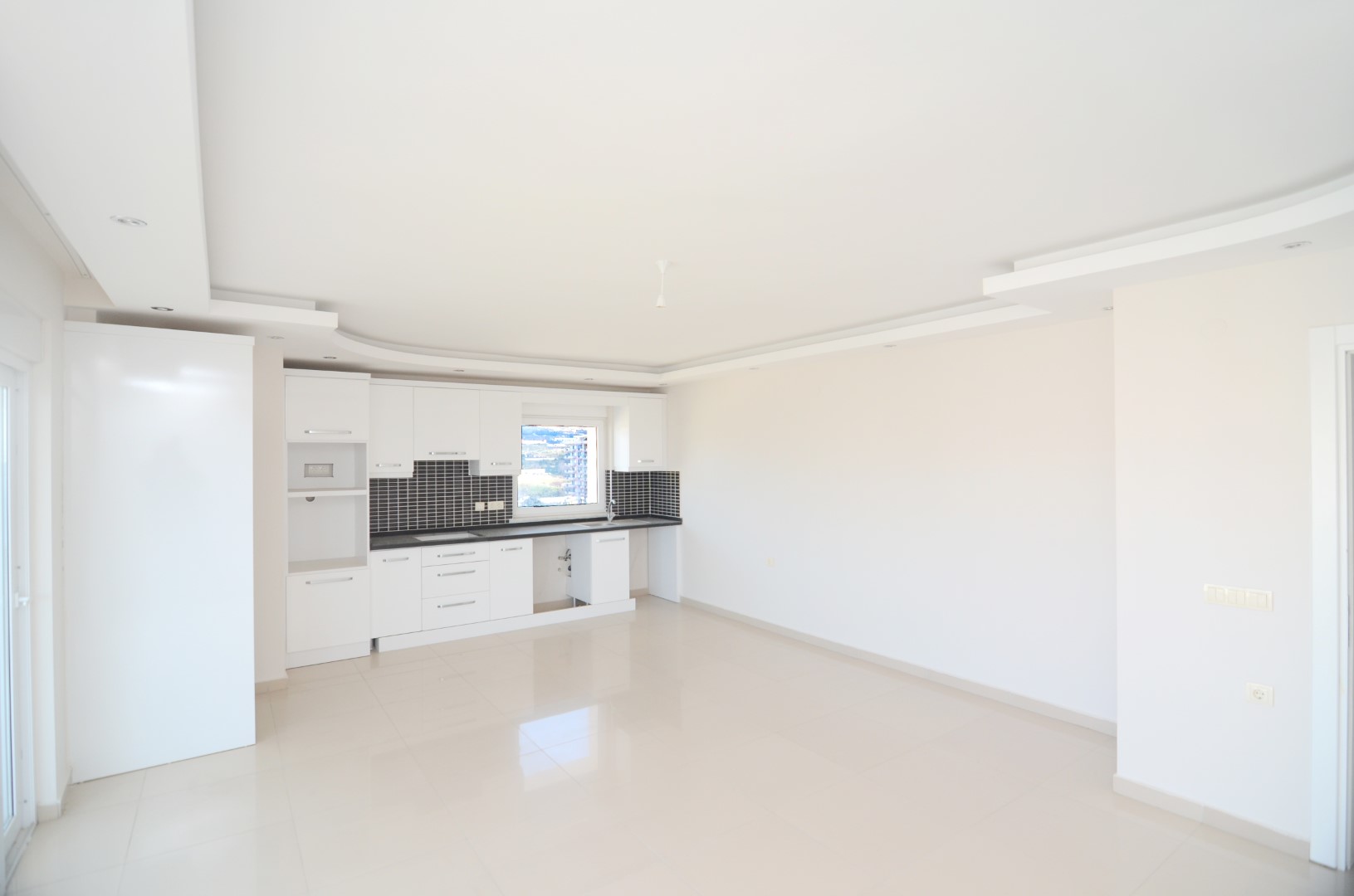 Квартира 2+1 и пентхаус 4+1 с видом на море и крепость в Махмутларе. фото 13