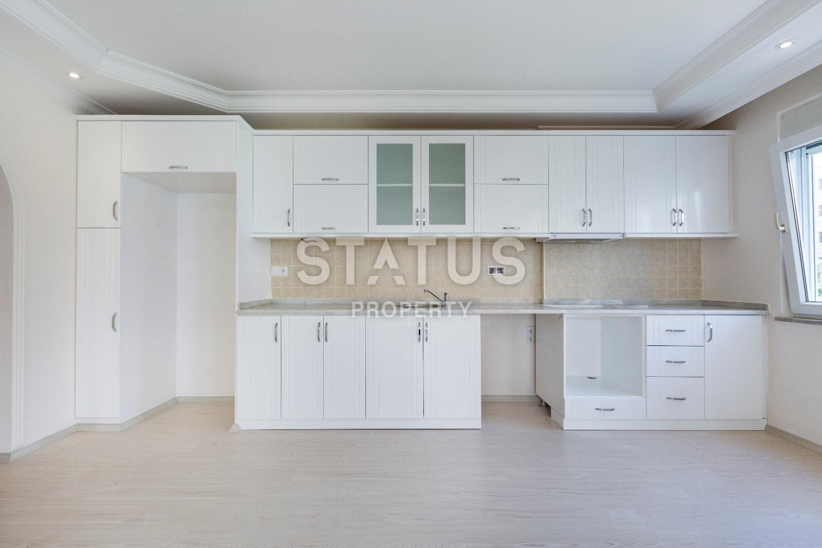 Большая трехкомнатная квартира в 100 м от побережья района Махмутлар, 130 кв.м. фото 9