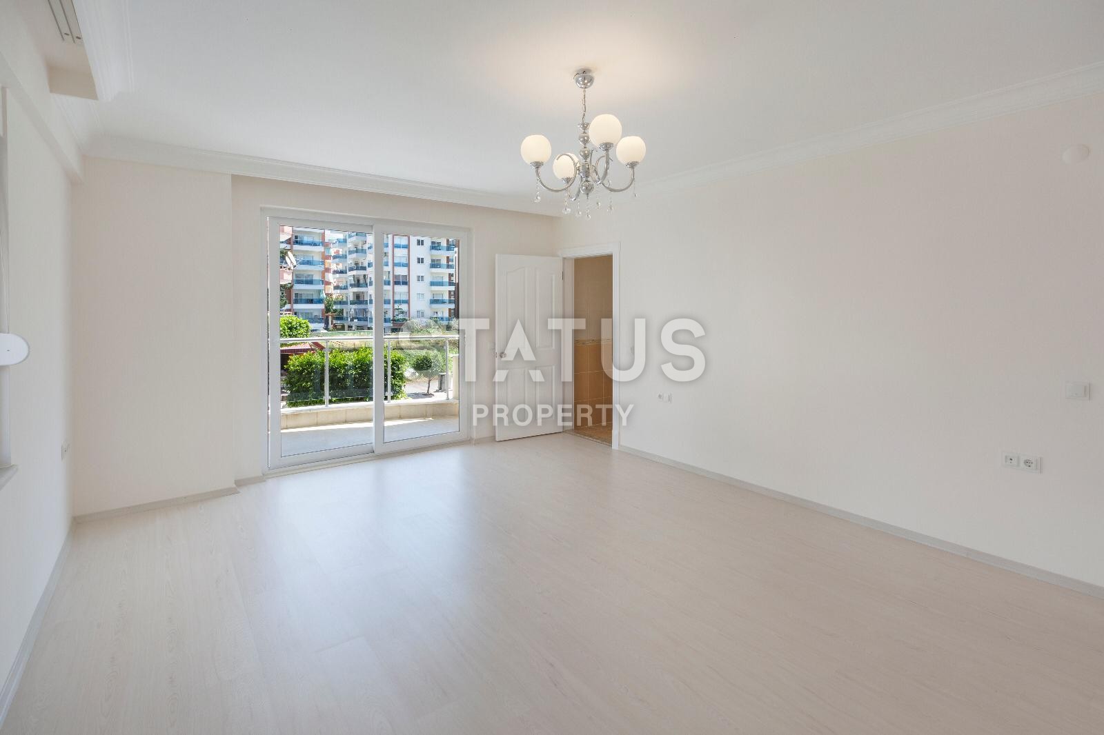 Большая трехкомнатная квартира в 100 м от побережья района Махмутлар, 130 кв.м. фото 12