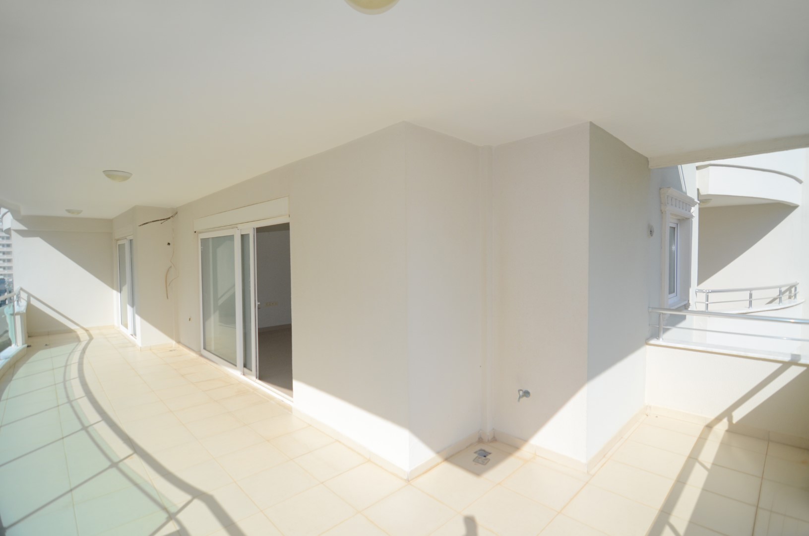 Квартира 2+1 и пентхаус 4+1 с видом на море и крепость в Махмутларе. фото 35