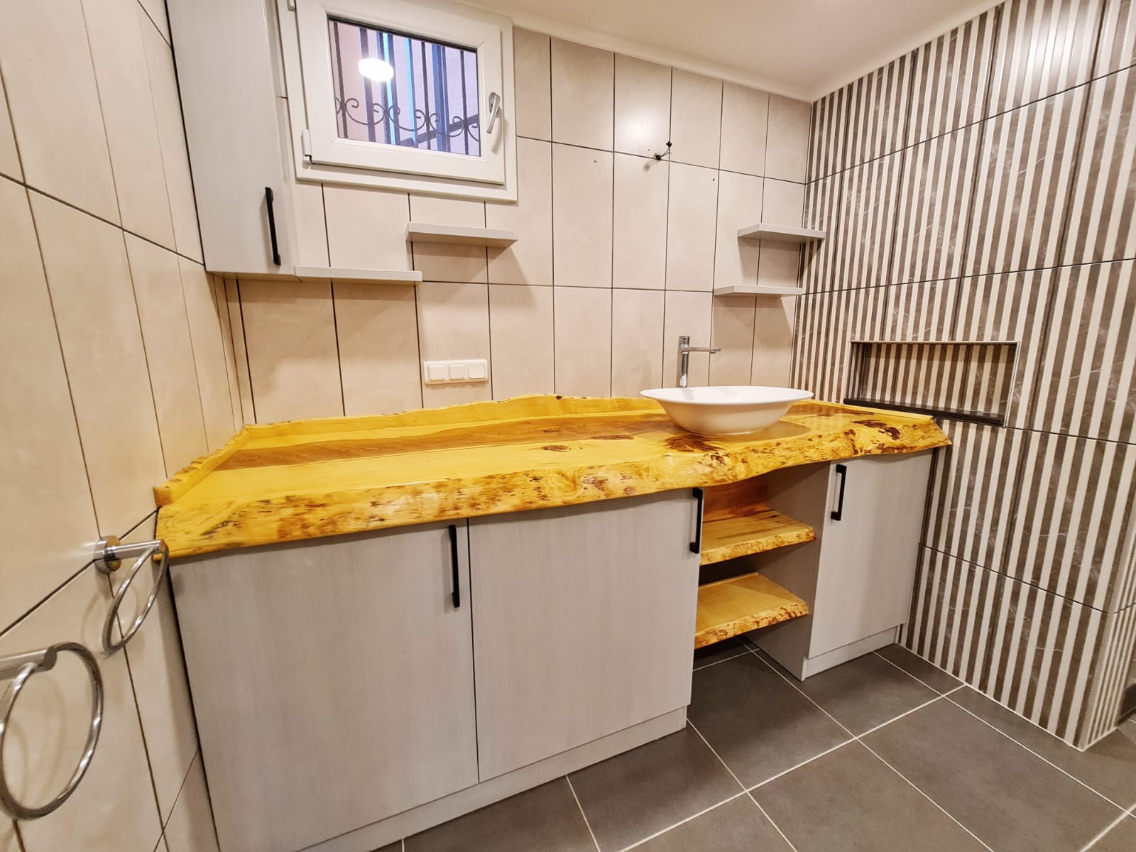 Крупнометражная квартира 2+1 с дизайнерским ремонтом недалеко от моря в Махмутларе, 135 м2. фото 17