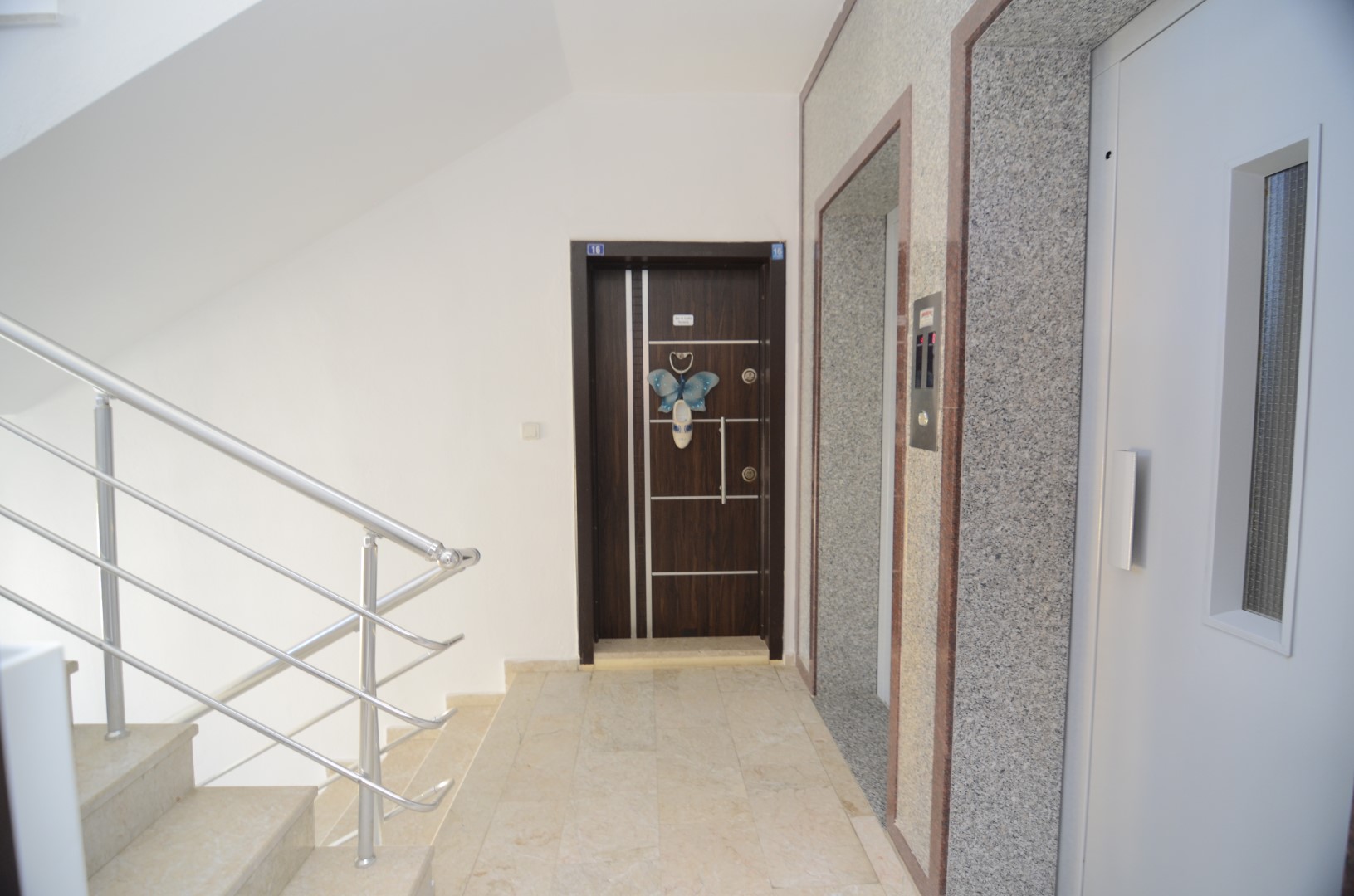 Квартира 2+1 с мебелью в самом центре Махмутлара, 130 м2 фото 5