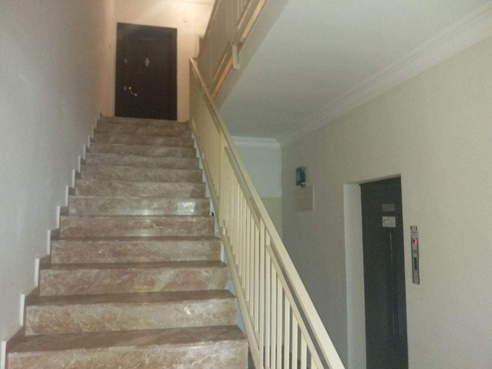 Квартира 2+1 с мебелью в комплексе на первой линии моря в Махмутларе, 120 м2 фото 14