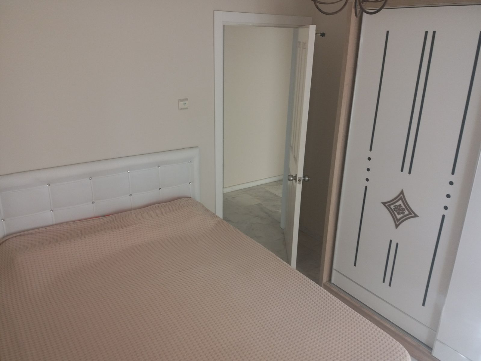 Квартира 2+1 с мебелью в комплексе на первой линии моря в Махмутларе, 120 м2 фото 15