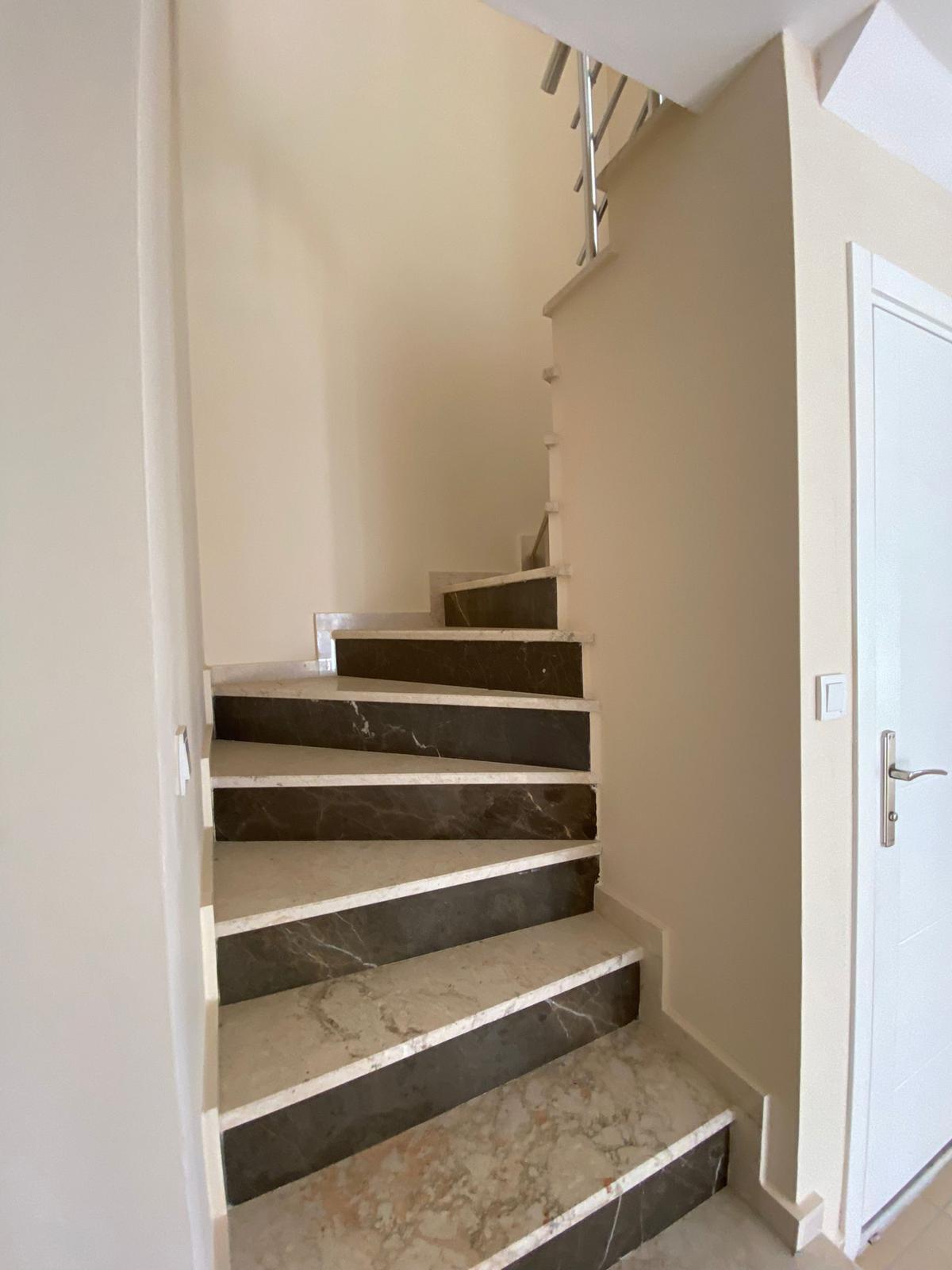 Пентхаус 4+1 с частичным видом на море в Махмутларе, 220 м2 фото 16