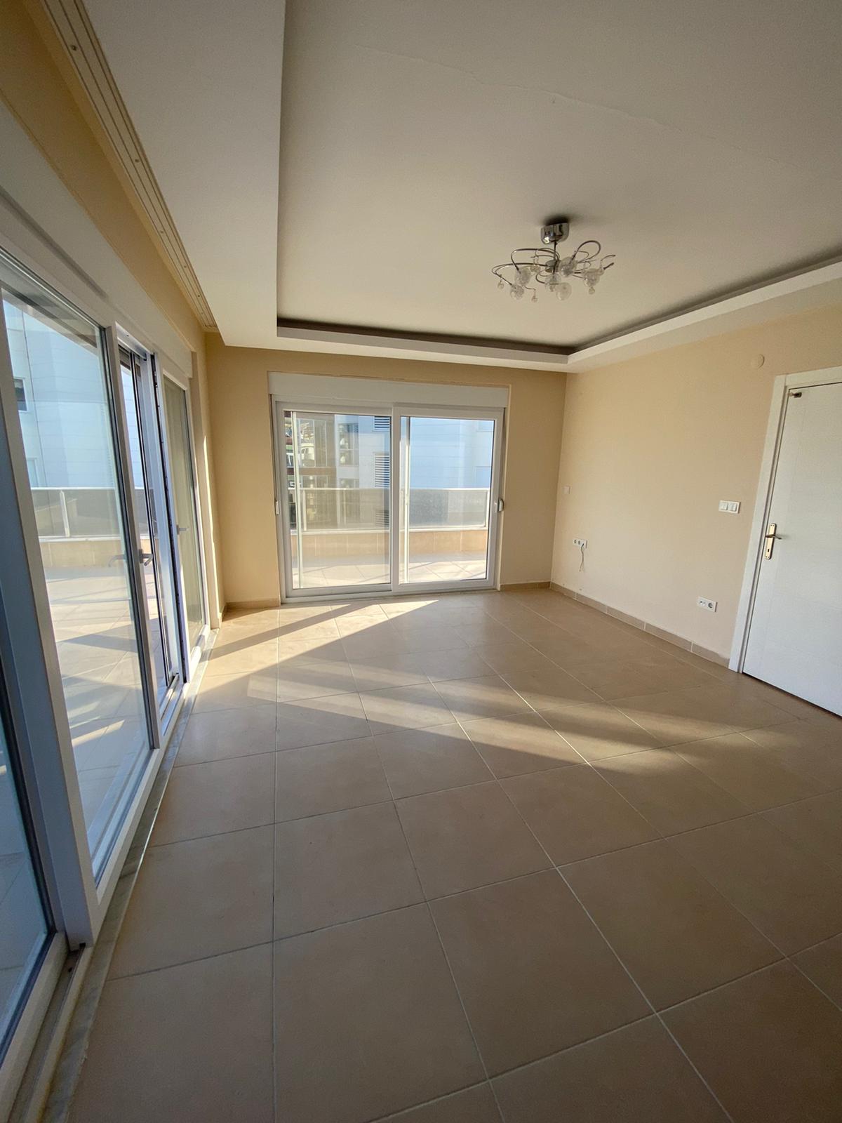 Пентхаус 4+1 с частичным видом на море в Махмутларе, 220 м2 фото 20