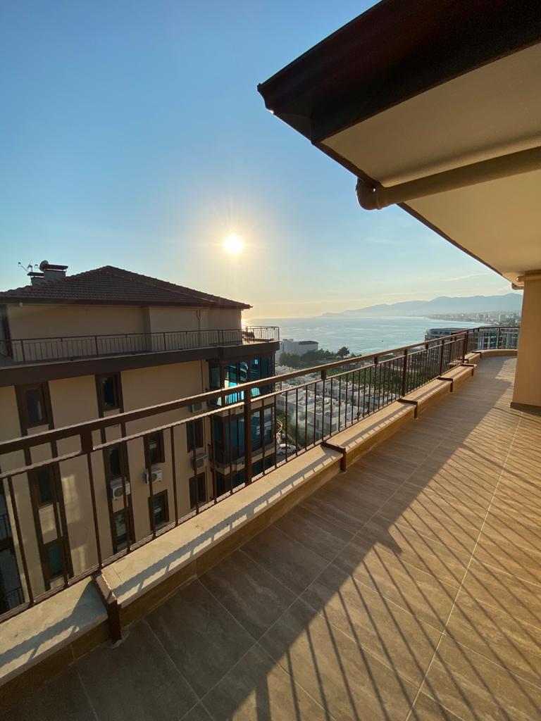Luxury penthouse with sea views in Kargicak, close to the beach. 260 sq.m. фото 12