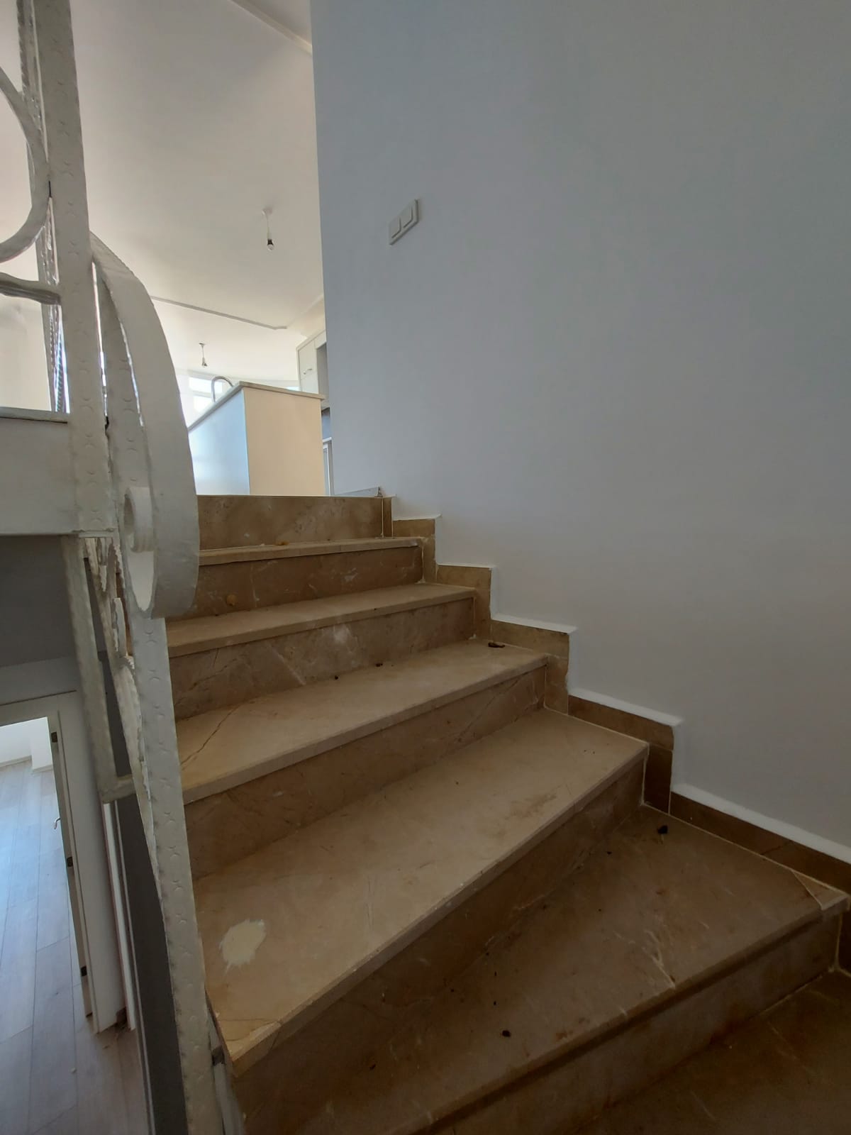 Three-room townhouse with sea view in Kargicak, 120 sq.m. фото 6