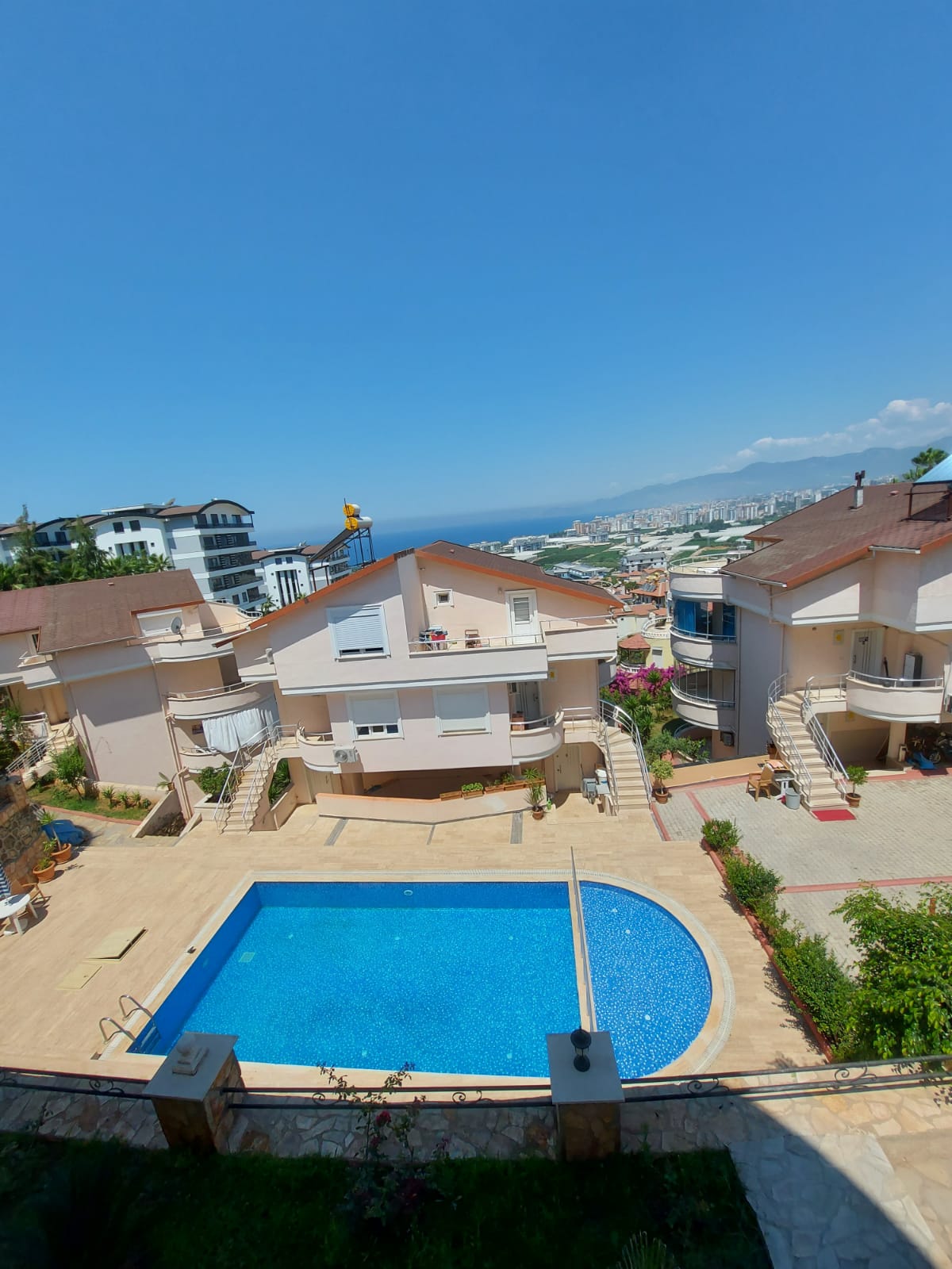 Three-room townhouse with sea view in Kargicak, 120 sq.m. фото 13