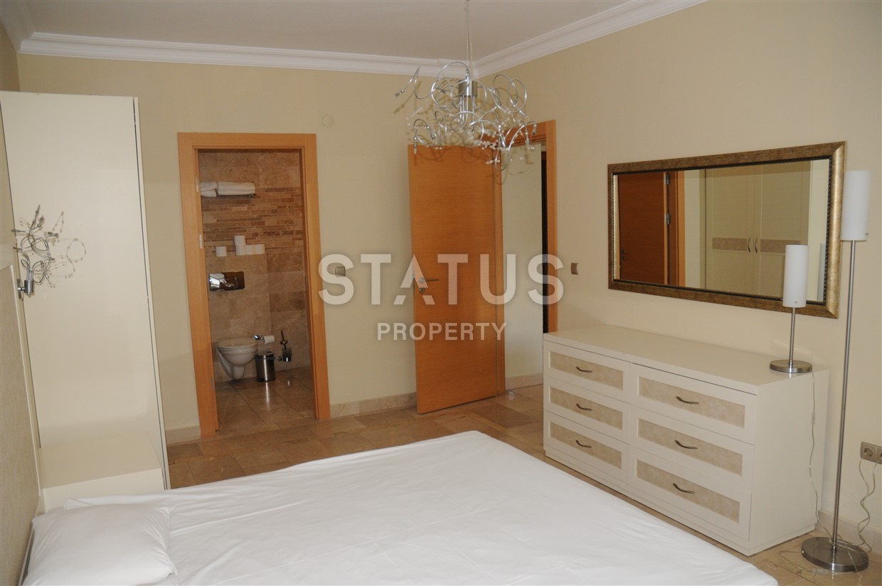 Spacious apartments in the luxurious Gold City complex in Kargicak фото 12