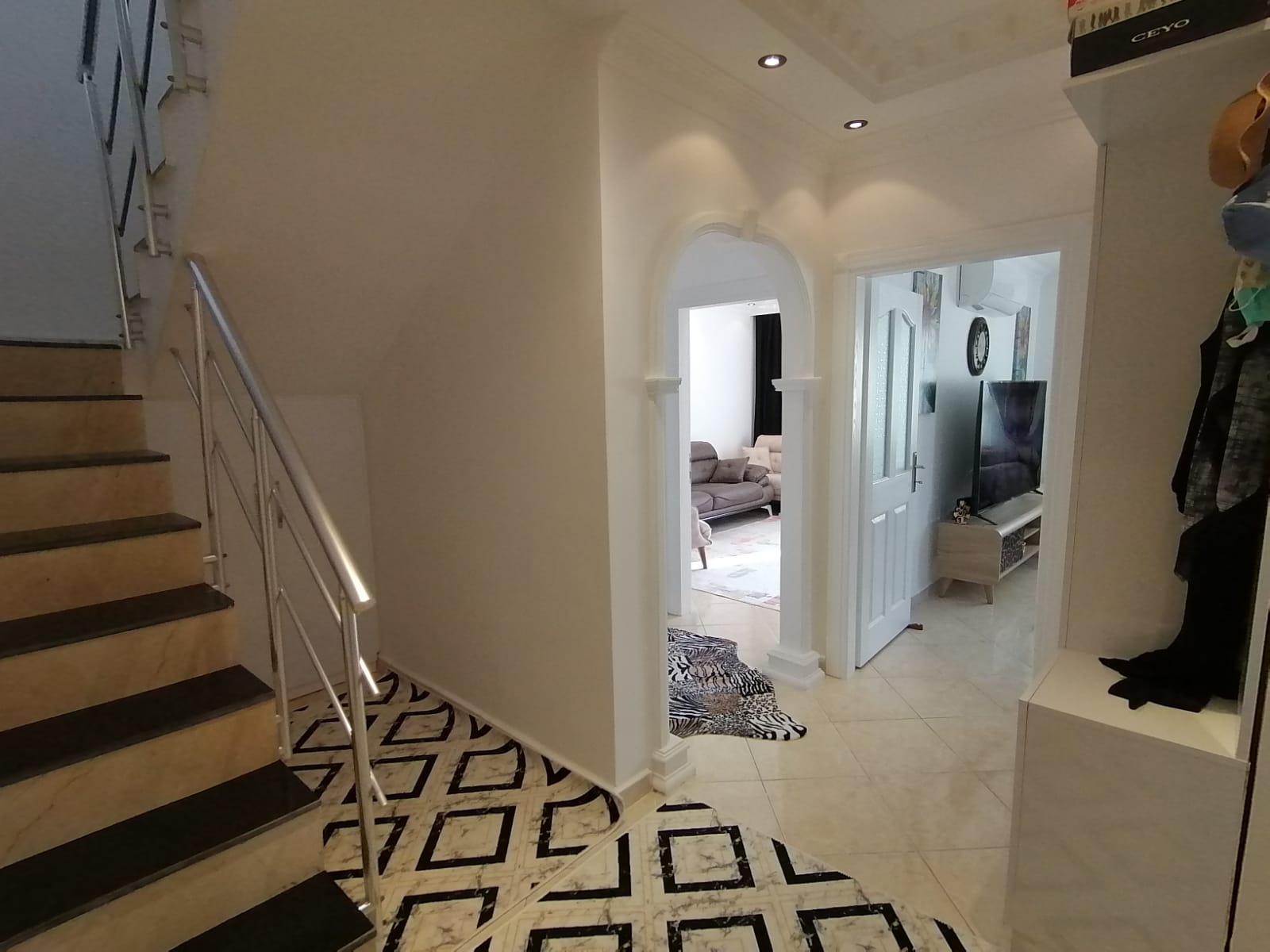 Квартира 5+1 с мебелью и техникой в Махмутларе, 240 м2 фото 12