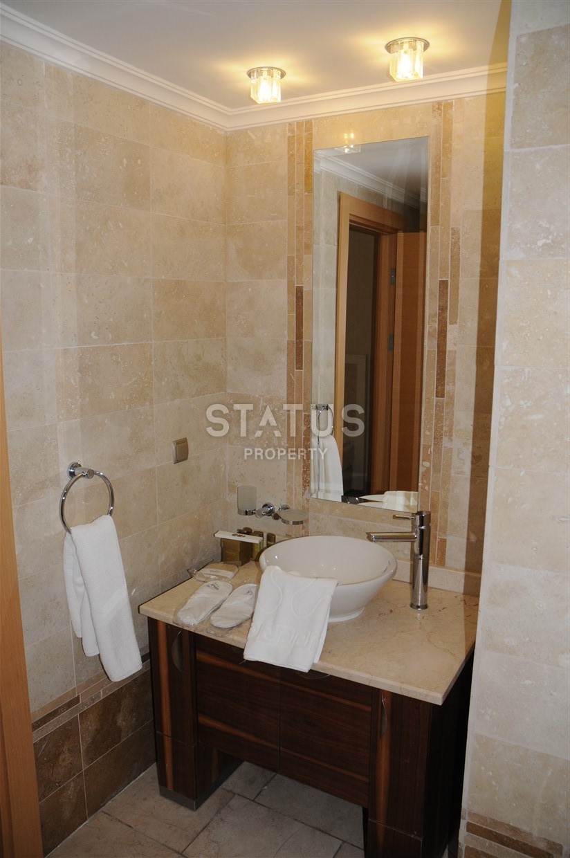 Spacious apartments in the luxurious Gold City complex in Kargicak фото 14