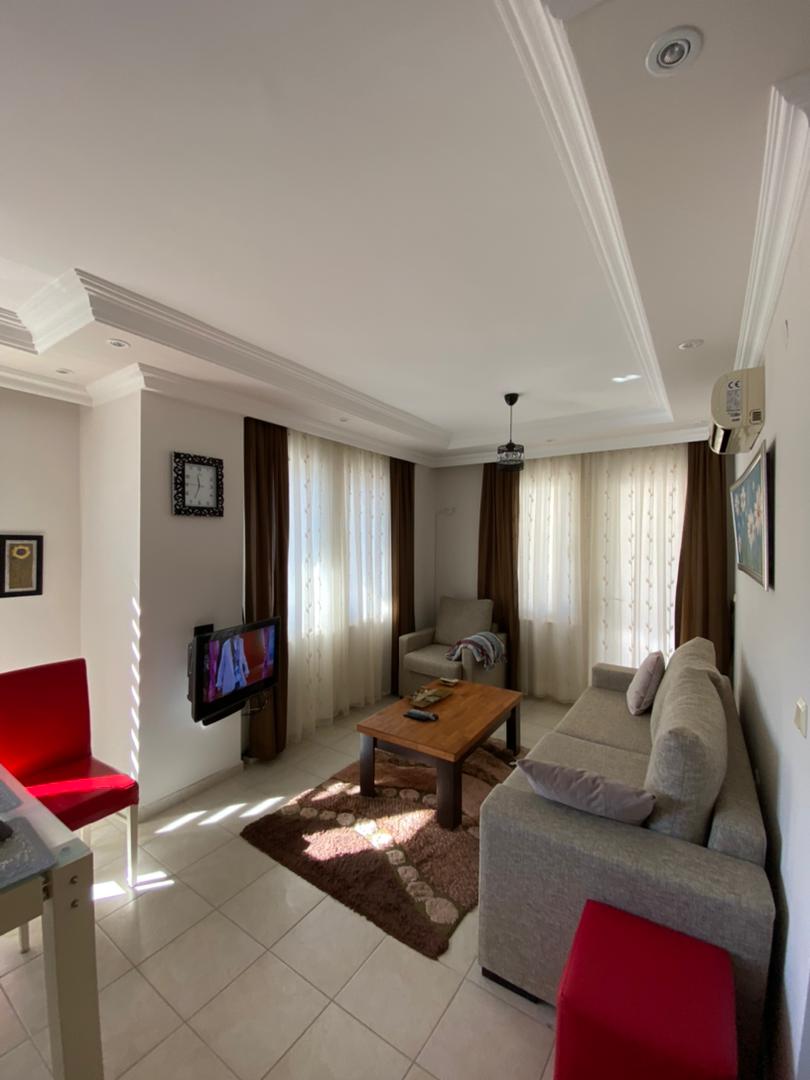 Меблированная квартира 1+1 в районе Клеопатры, 55 м2. фото 1