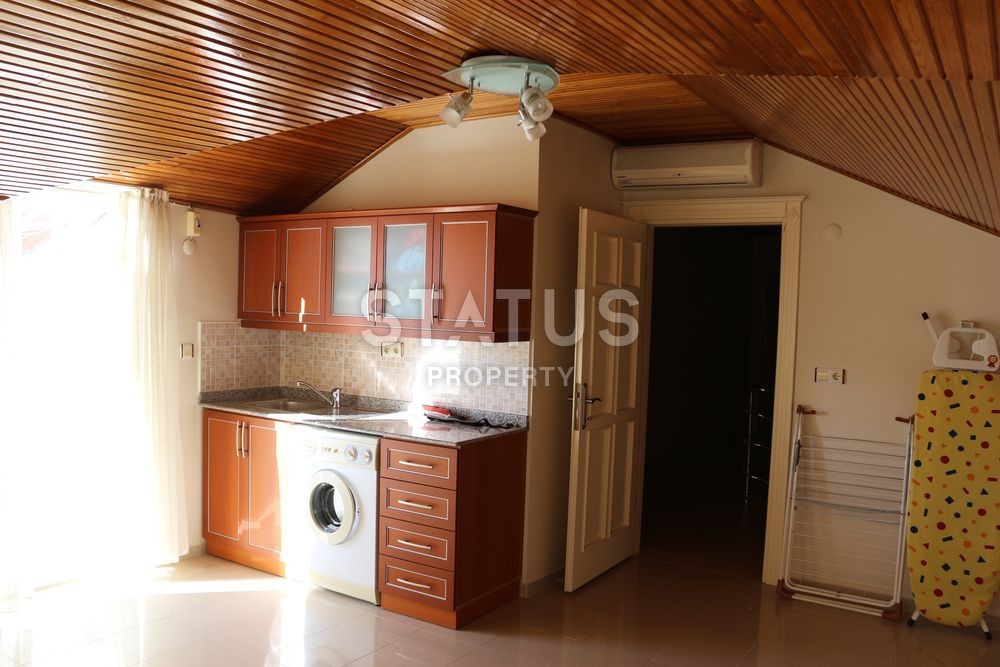 Большая квартира 5+2 в центре города с прекраснейшим  видом на горы, 275 кв.м. фото 8