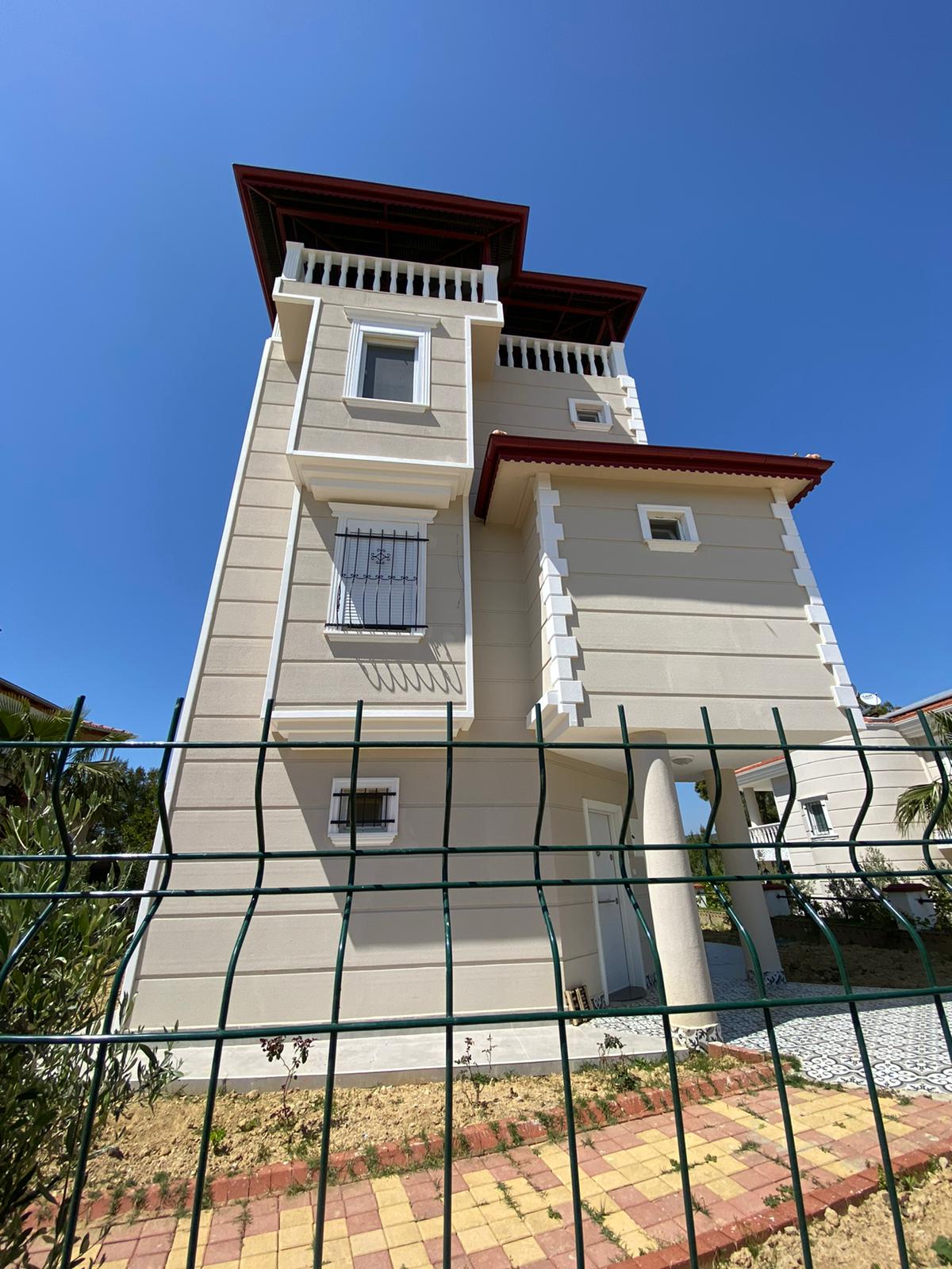 Detached villa 4+1 with sea views and a private pool in Avsallar, 250 m2 фото 6