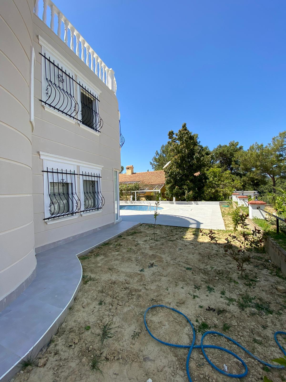 Detached villa 4+1 with sea views and a private pool in Avsallar, 250 m2 фото 15