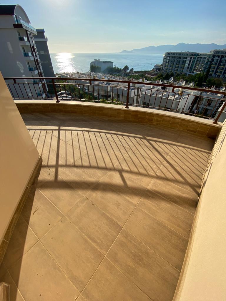 Three-room apartment with sea and city views in Kargicak area, 110 sq.m. фото 10