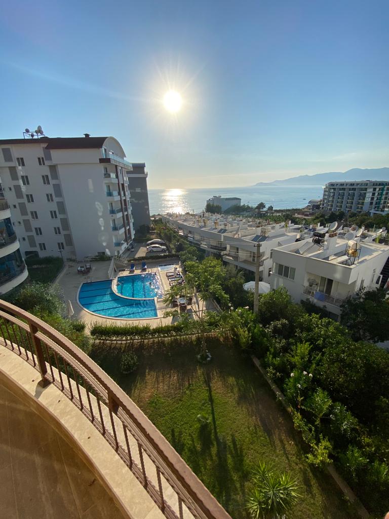 Three-room apartment with sea and city views in Kargicak area, 110 sq.m. фото 12