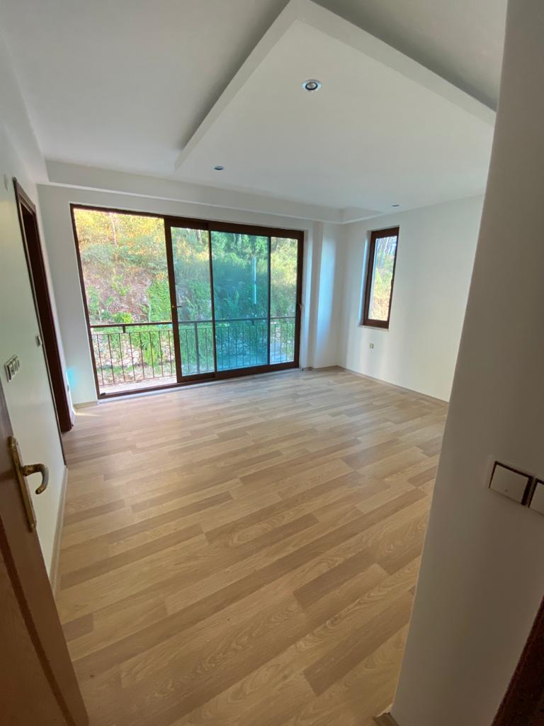 Three-room apartment with sea and city views in Kargicak area, 110 sq.m. фото 14