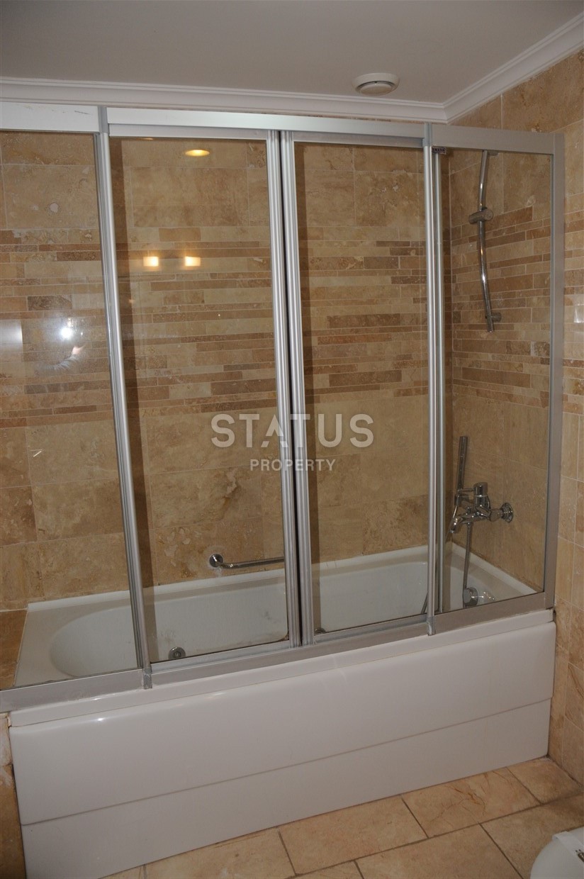 Spacious apartments in the luxurious Gold City complex in Kargicak фото 17