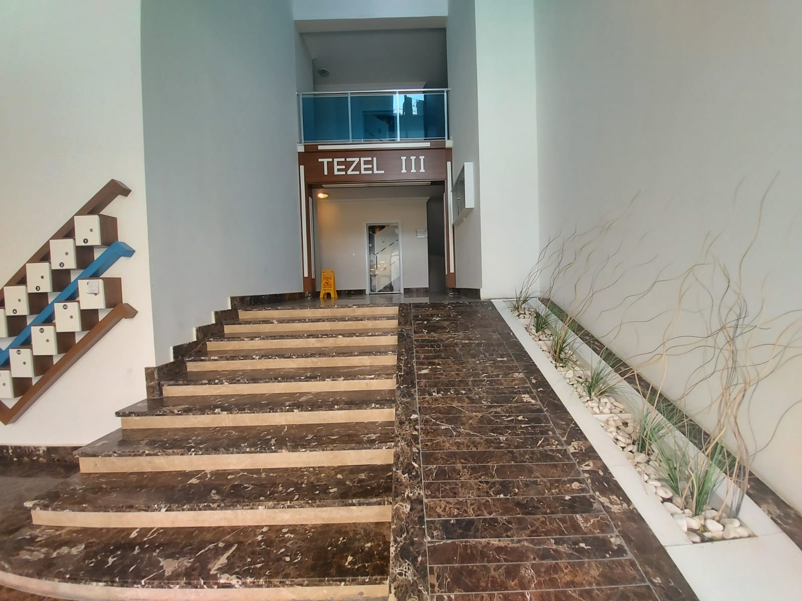 Двухкомнатная квартира планировки 1+1, общей площадью 68 кв.м в Махмутларе фото 11