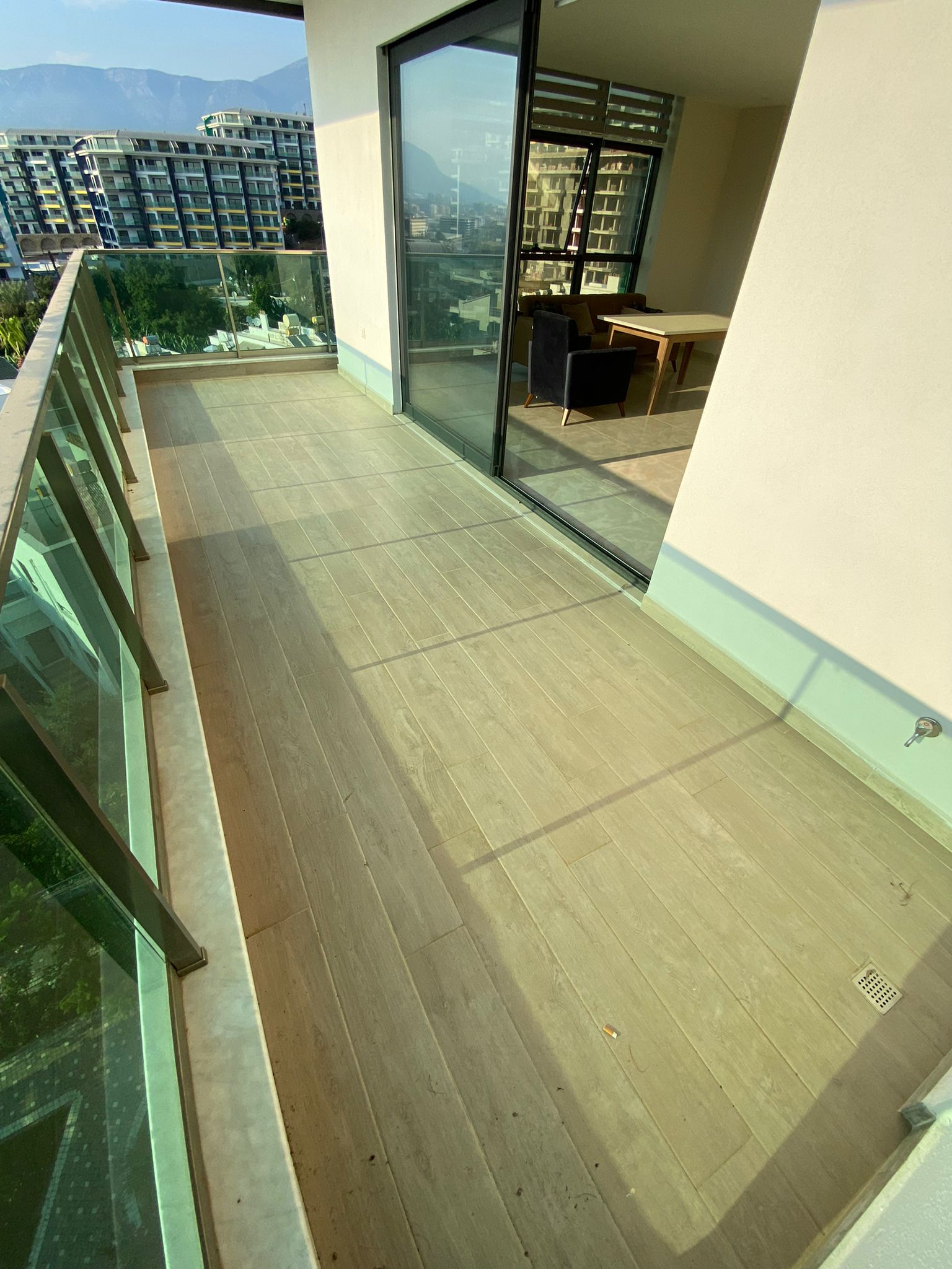 Three-room apartment with a sea view in a complex on the first coastline in the Kargicak area, 115 sq.m. фото 26