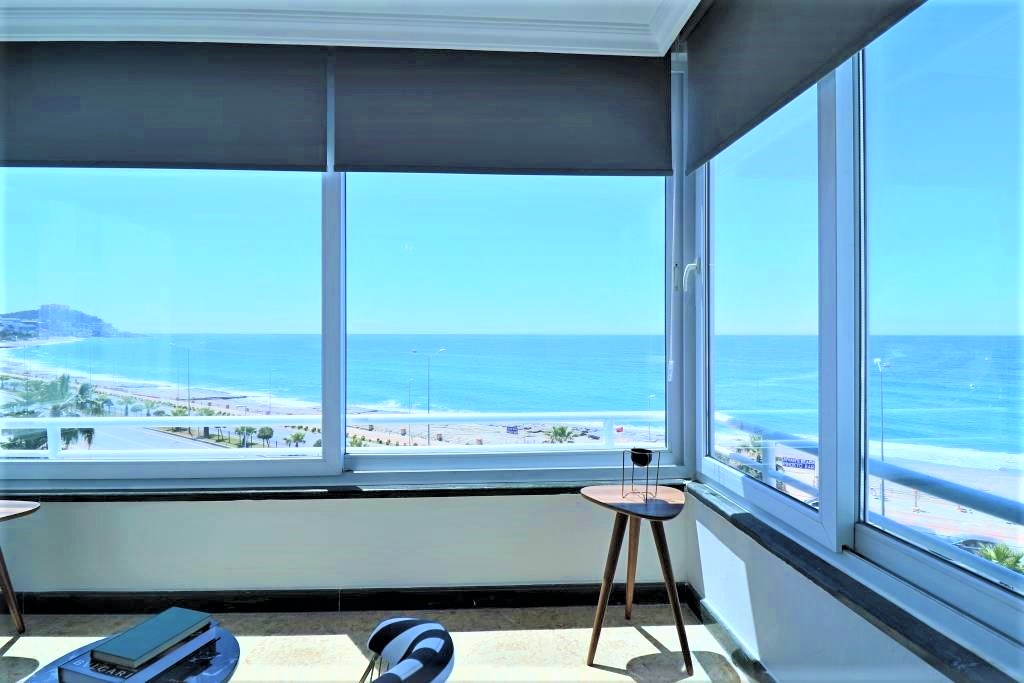 Меблированная квартира 2+1 с прямым видом на море на первой береговой линии. 100м.кв. фото 15