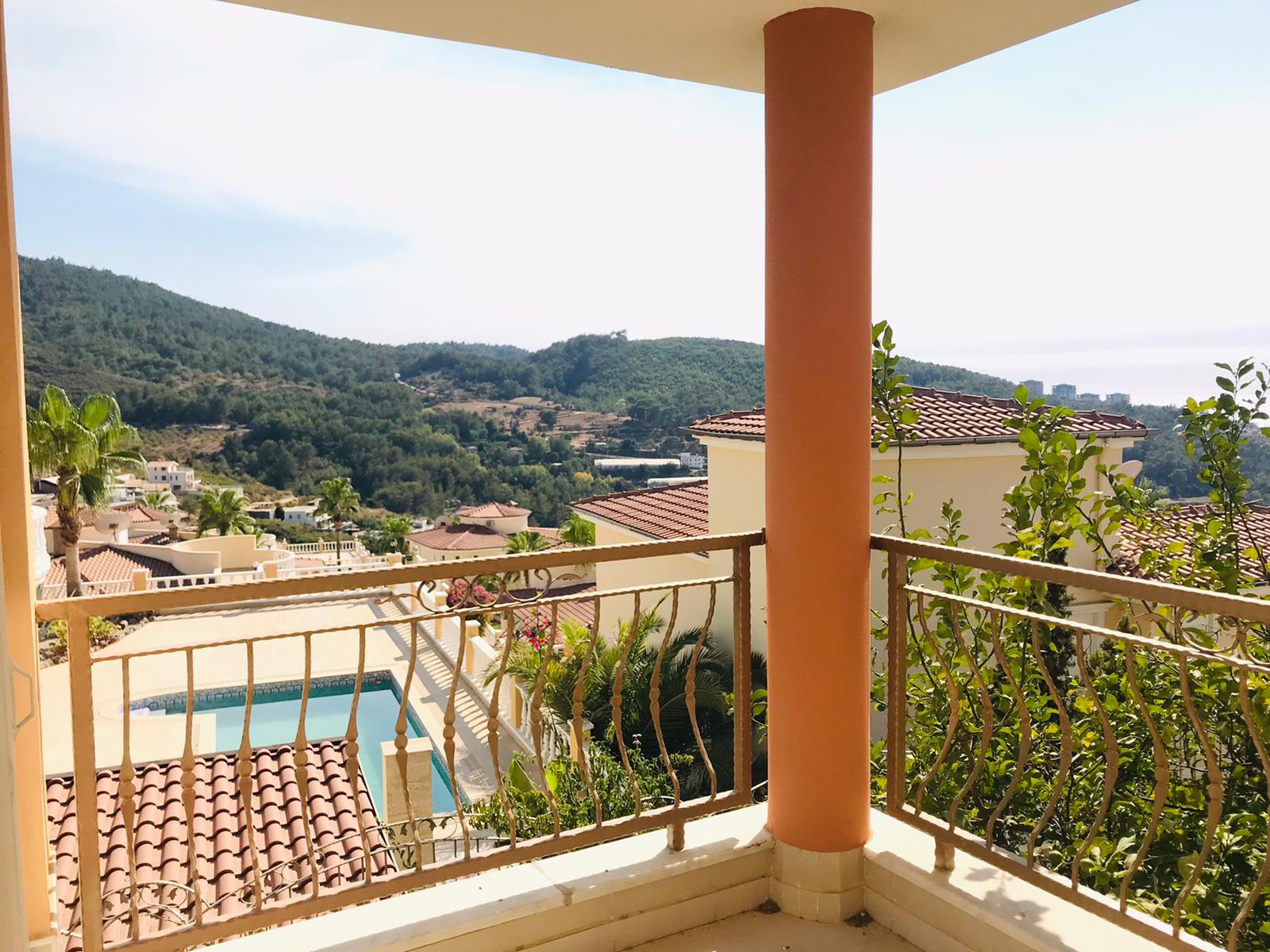 Вилла триплекс 4+1 с видом на море и горы в Каргыджаке, 320 м2. фото 28