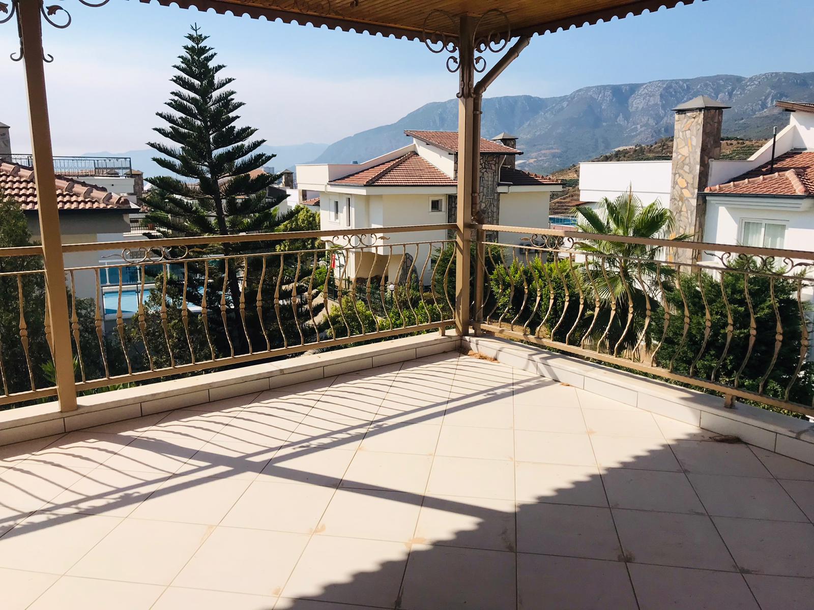 Вилла триплекс 4+1 с видом на море и горы в Каргыджаке, 320 м2. фото 38