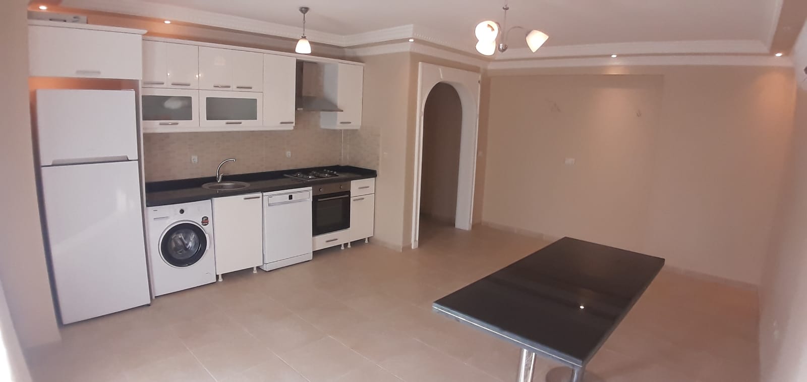 Квартира 2+1 в трёх минутах от моря в Махмутларе, 95 м2. фото 2