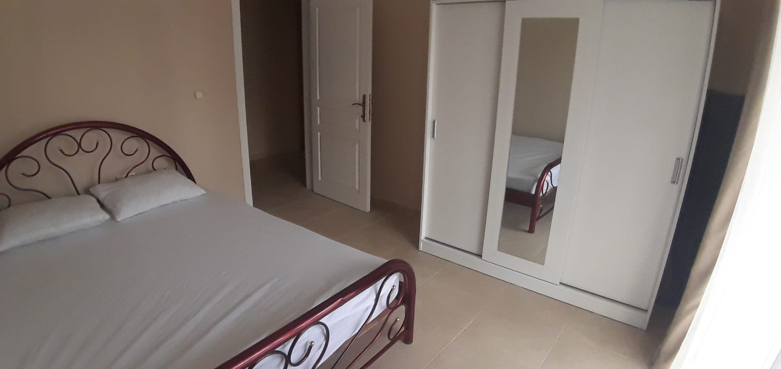 Квартира 2+1 в трёх минутах от моря в Махмутларе, 95 м2. фото 3