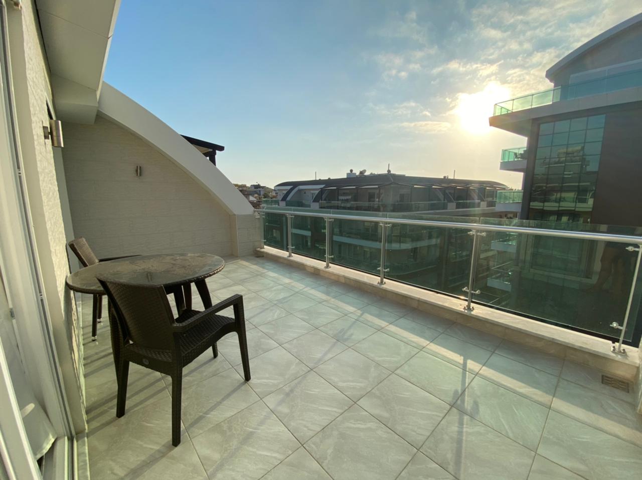 Penthouse 4+1 in an excellent complex on Cleopatra, 220 m2 фото 18