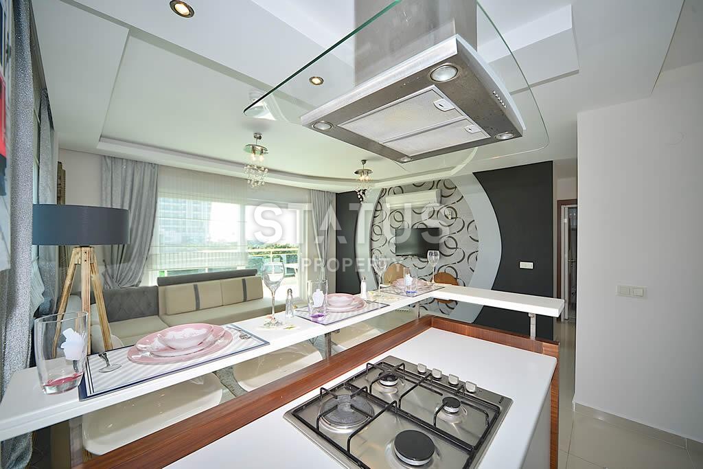 Апартаменты с шикарной мебелью с частичным видом на море! Супер цена! 105 кв.м. фото 6