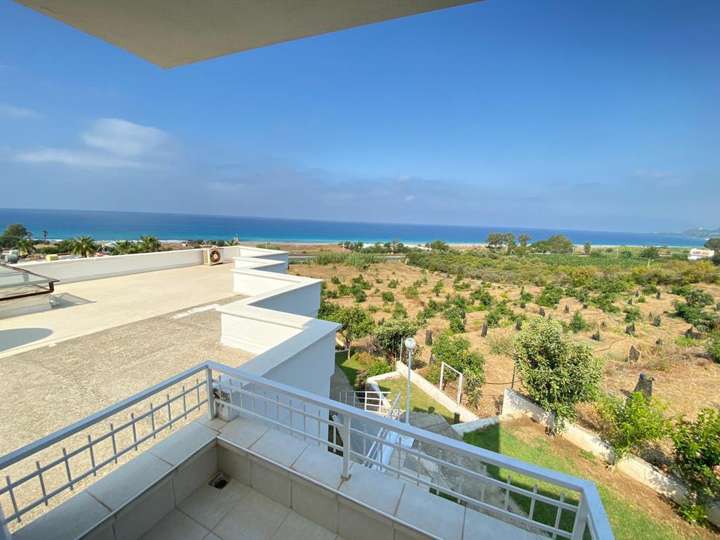 Апарт – вилла 2+1 с новой мебелью и видом на море, 125 м2 фото 19