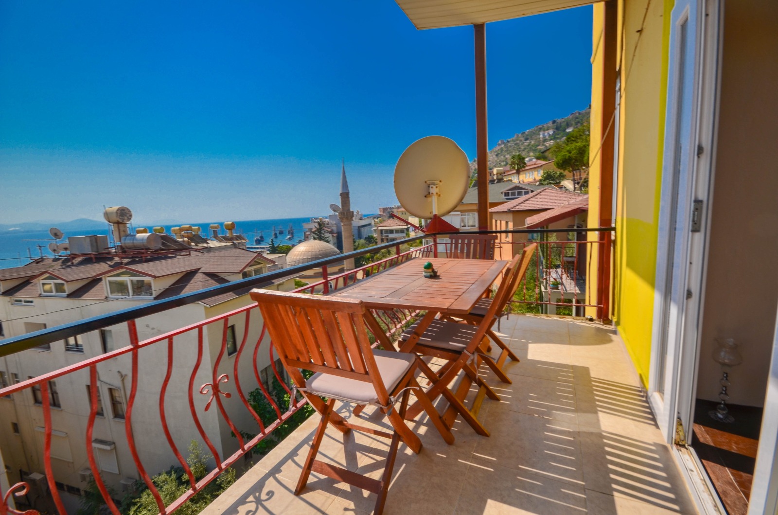 Апартаменты 2+1 в историческом центре города с видом на достопримечательности и море, 105 м2 фото 4