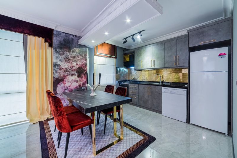 Three-room apartment with luxurious furniture and new renovation at the beginning of the Mahmutlar district, 115m2 фото 6