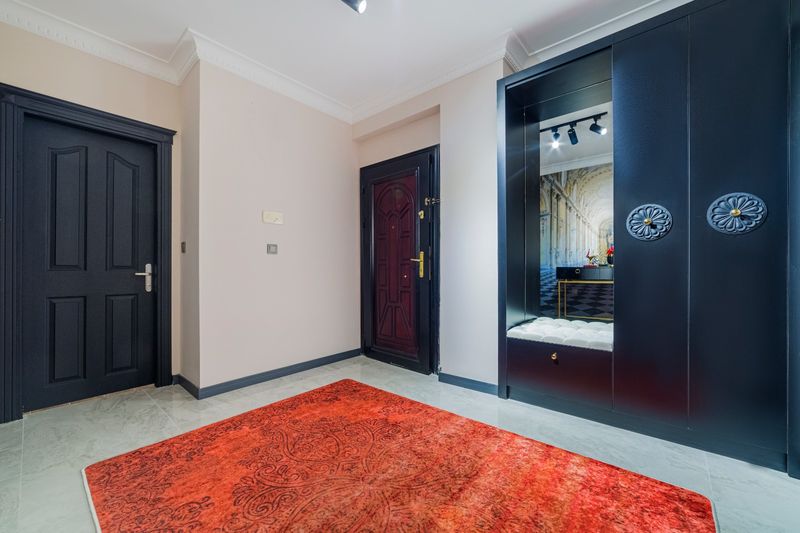 Three-room apartment with luxurious furniture and new renovation at the beginning of the Mahmutlar district, 115m2 фото 18