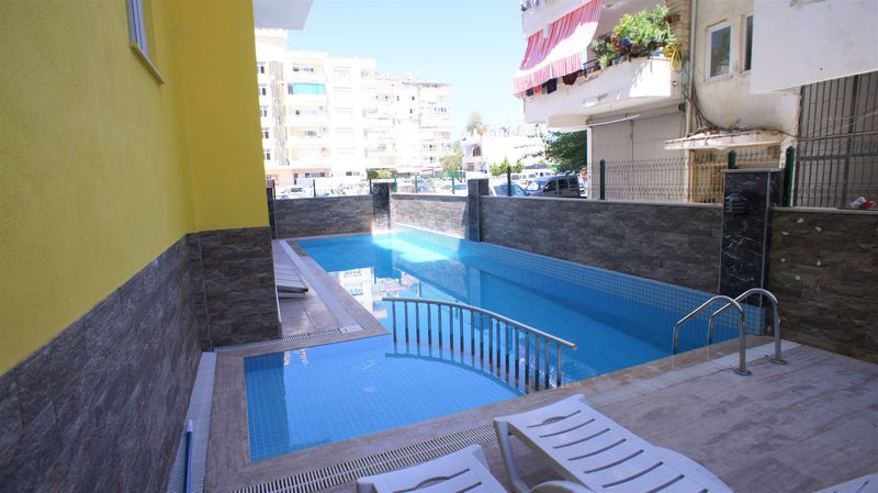 Apartment 1+1 furnished in the center of the popular area of Mahmutlar, 60 m2. фото 5