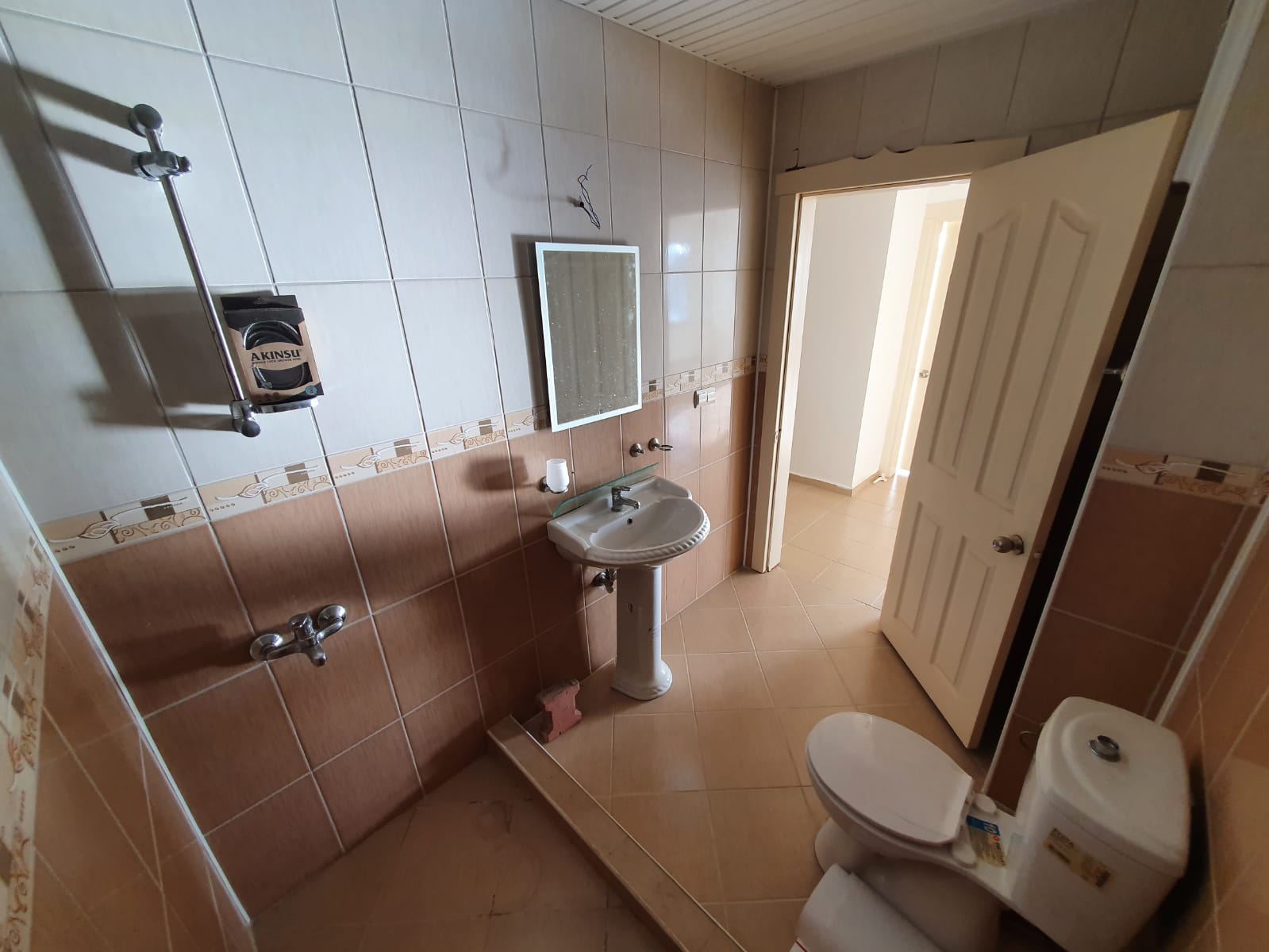 Spacious apartment 1+1 in a quiet natural area Demirtas, 70 m2. фото 7