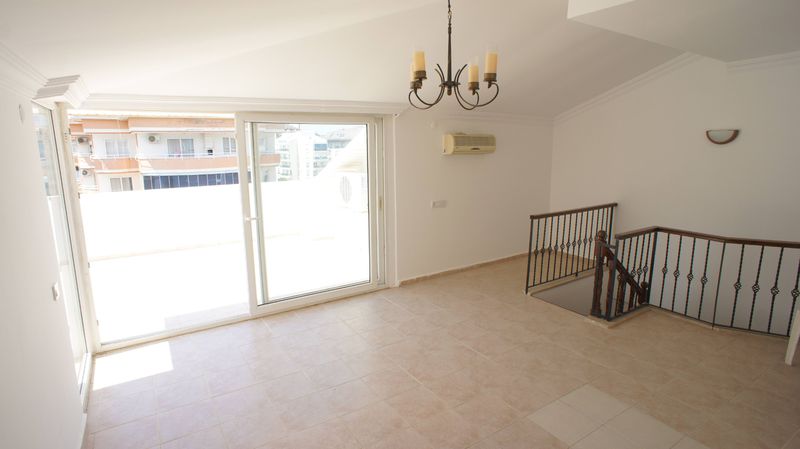 Duplex apartment 3+2 500 meters from the sea, in Tosmur, 210 sq.m. фото 15