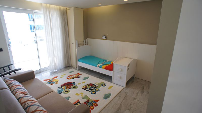 Квартира 3+1 в 50 метрах от моря в Тосмуре, 160 кв.м. фото 19